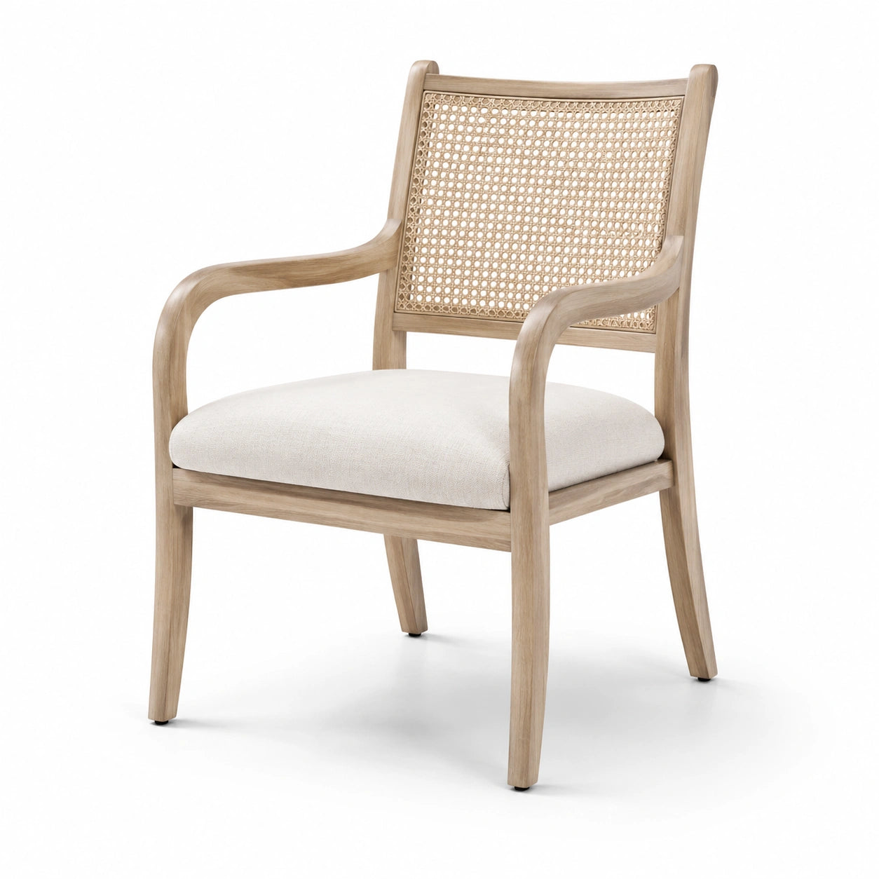 Fauteuil en bois avec dossier en rotin et assise en lin beige